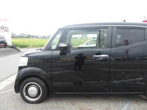 Honda N-BOX Slash