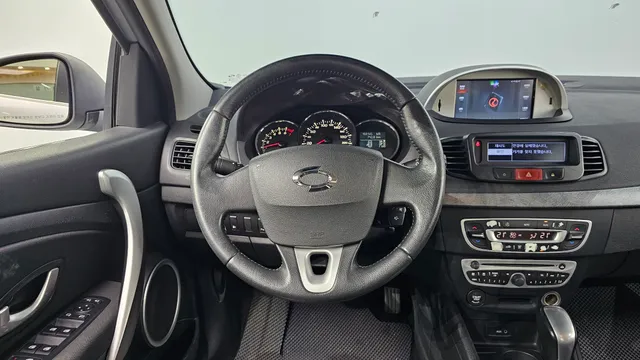 Renault SM3