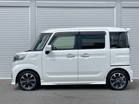 Suzuki Spacia Custom