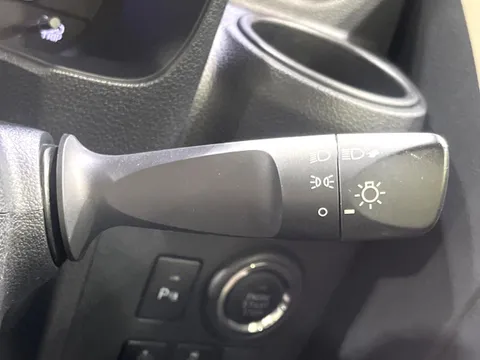Daihatsu Mira Tocot