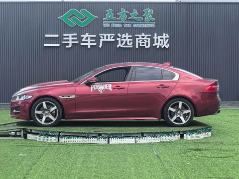 Jaguar XE