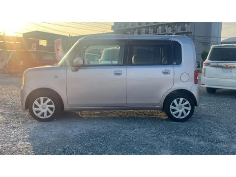 Toyota Pixis Space