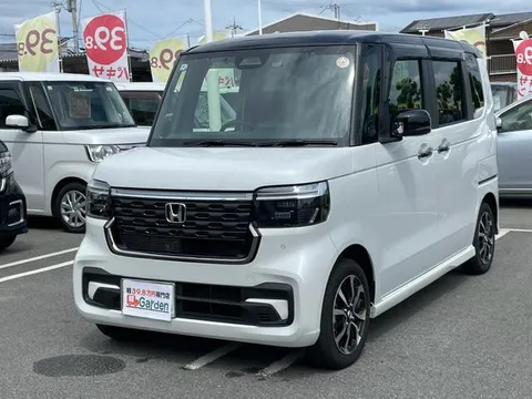 Honda N-BOX Custom