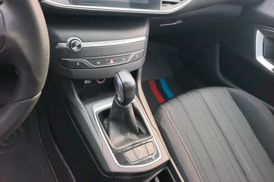 Peugeot 308S