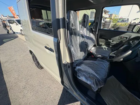 Suzuki Spacia Base