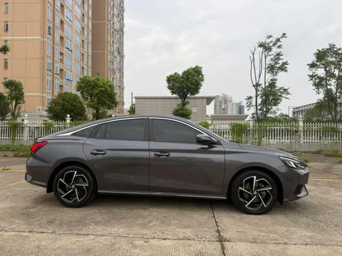 MG MG5