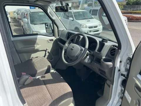 Nissan Clipper