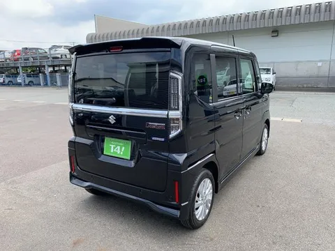 Suzuki Spacia Custom