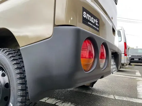 Mitsubishi Minicab Van