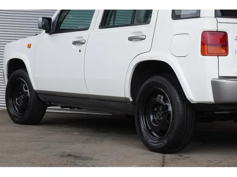 Nissan Rasheen