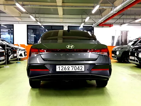 Hyundai Elantra (Avante)