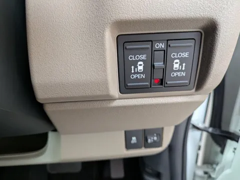 Honda N-BOX Joy