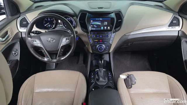 Hyundai Grand Santa Fe (Maxcruz)