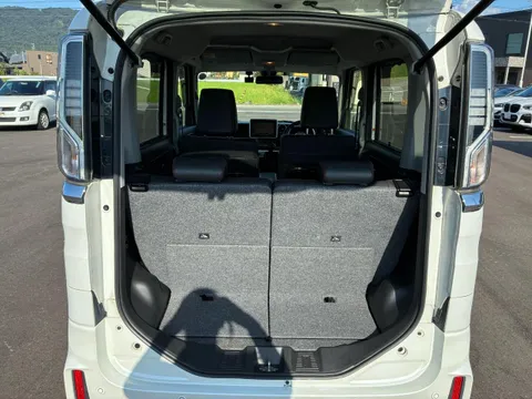 Suzuki Spacia Custom