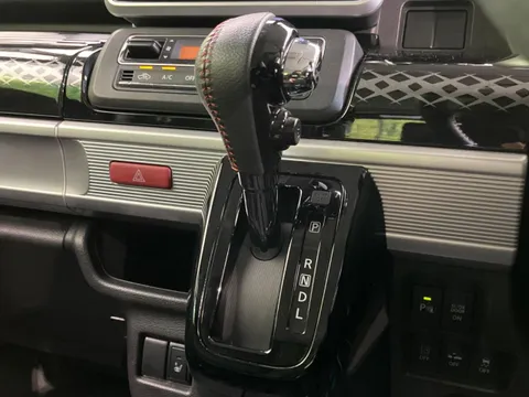 Suzuki Spacia Custom