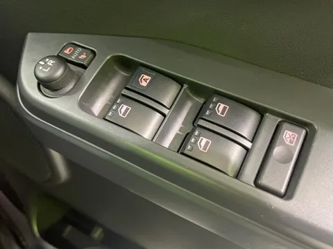 Toyota Pixis Mega