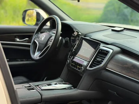 Honda UR-V