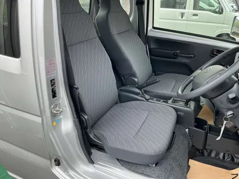 Suzuki Carry