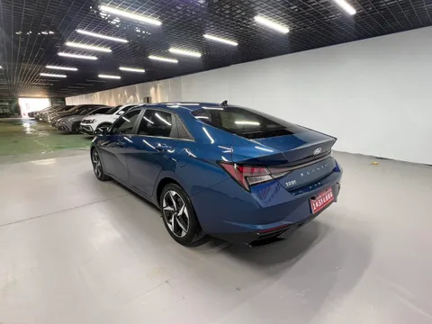 Hyundai Elantra (Avante)