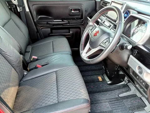 Suzuki Spacia Custom