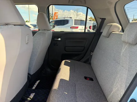 Daihatsu Mira Tocot