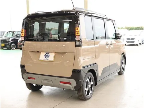 Mitsubishi Delica Mini