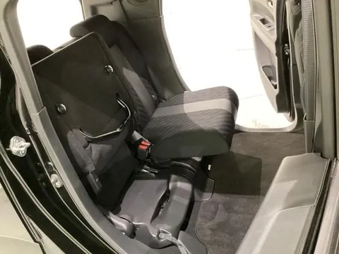 Honda N-BOX Slash