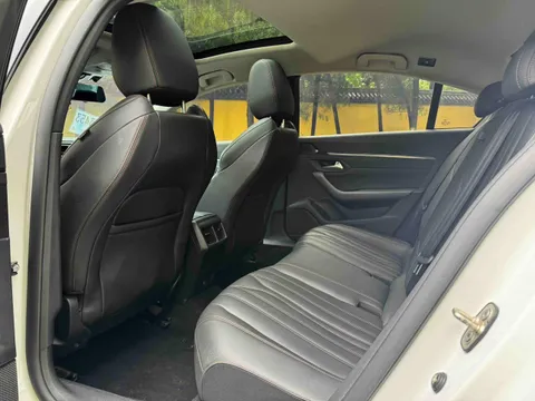 Peugeot 508L
