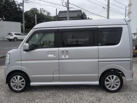 Nissan Clipper Rio