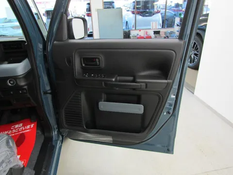 Suzuki Spacia Base