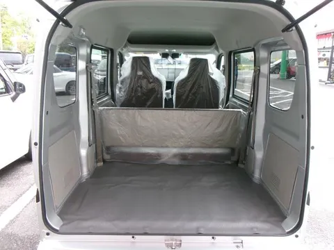 Mitsubishi Minicab Van