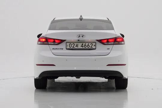 Hyundai Elantra (Avante)