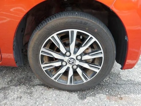 Toyota Pixis Mega