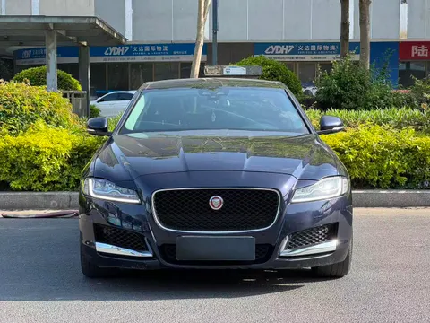 Jaguar XFL