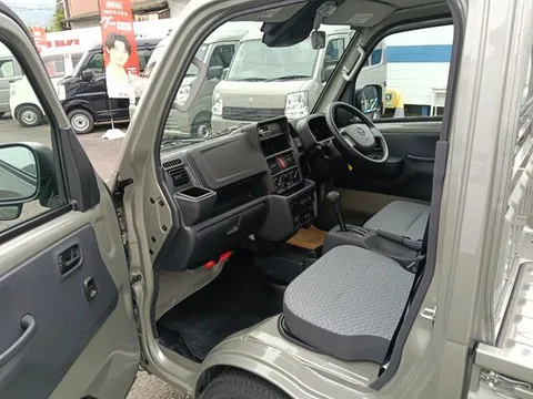 Nissan Clipper Truck