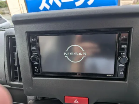 Nissan Clipper Van