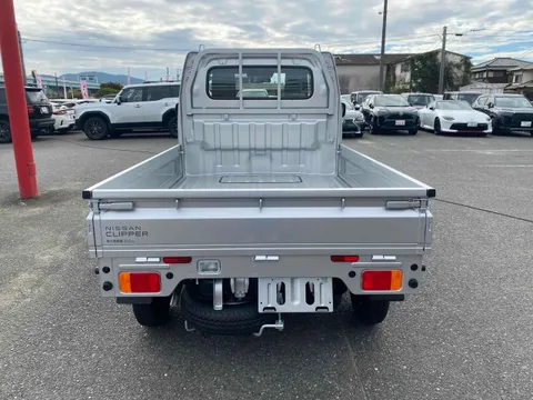 Nissan Clipper Truck