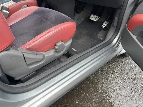 Subaru R1