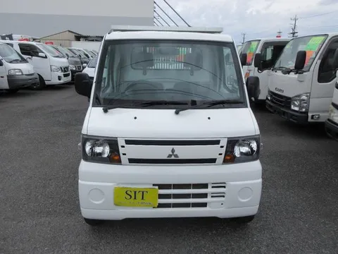 Mitsubishi Minicab Truck