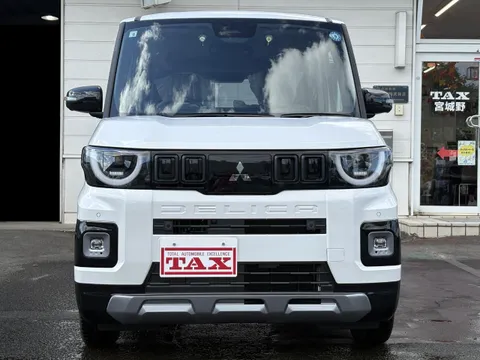 Mitsubishi Delica Mini