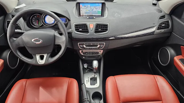 Renault SM3