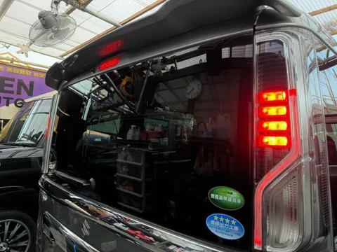Suzuki Spacia Custom