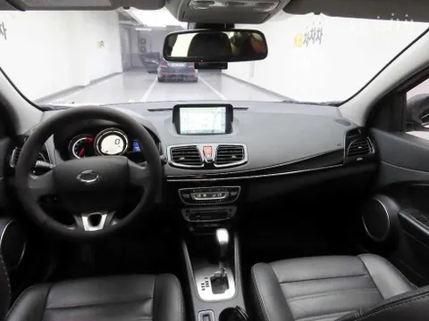 Renault SM3