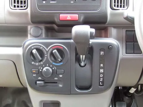 Nissan Clipper