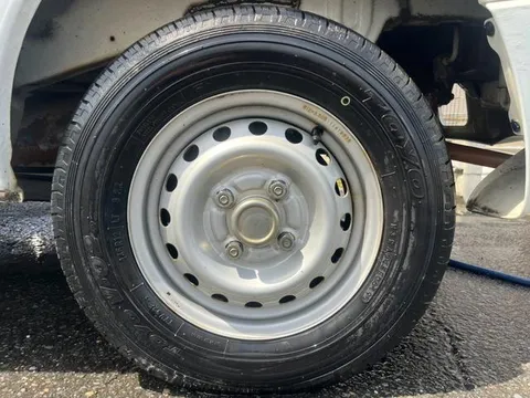 Mitsubishi Minicab Van