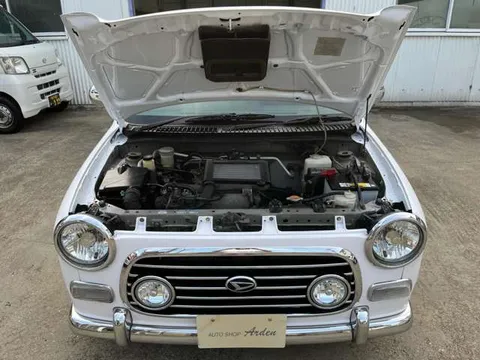 Daihatsu Mira Gino