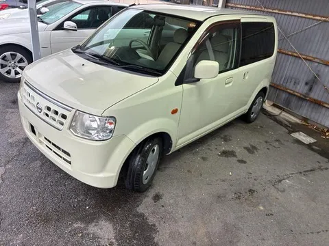 Nissan Otti