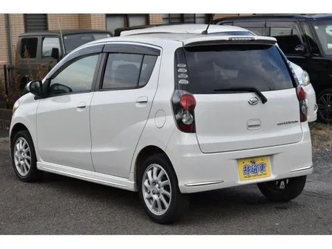 Daihatsu Mira Custom