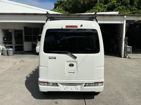 Toyota Pixis Van