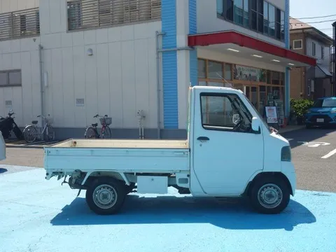 Nissan Clipper Truck